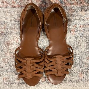 Leather woven sandals